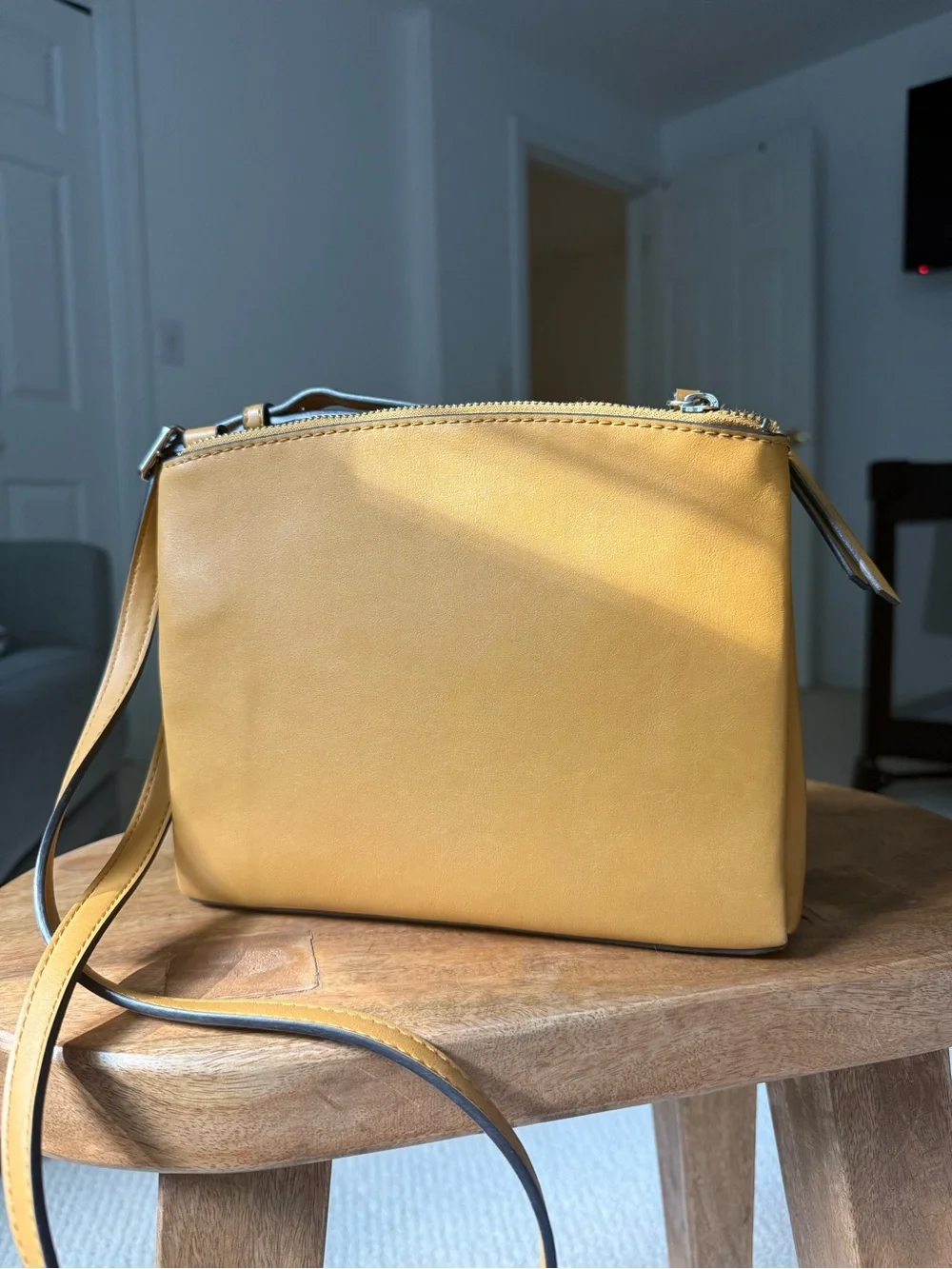 NINE WEST CROSSBODY